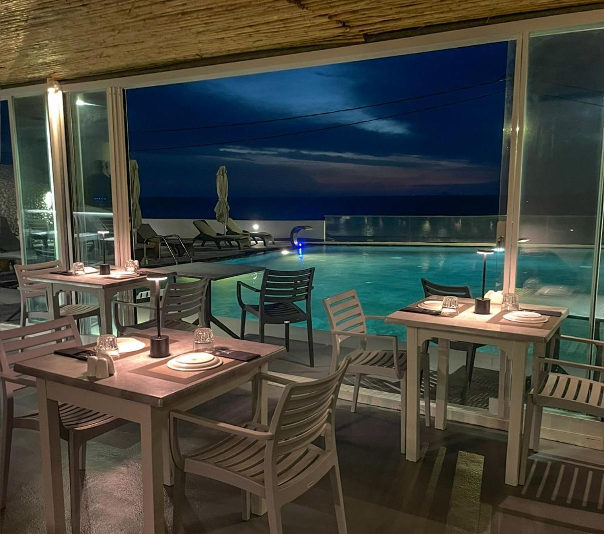Serenita Luxury Suites Akrotiri  Luaran gambar