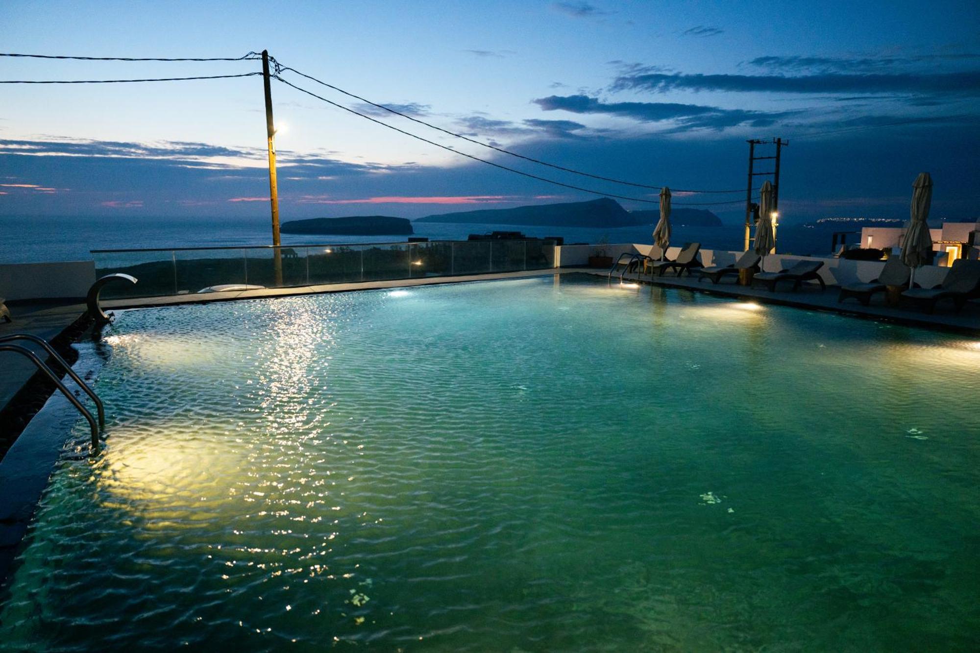 Serenita Luxury Suites Akrotiri  Luaran gambar