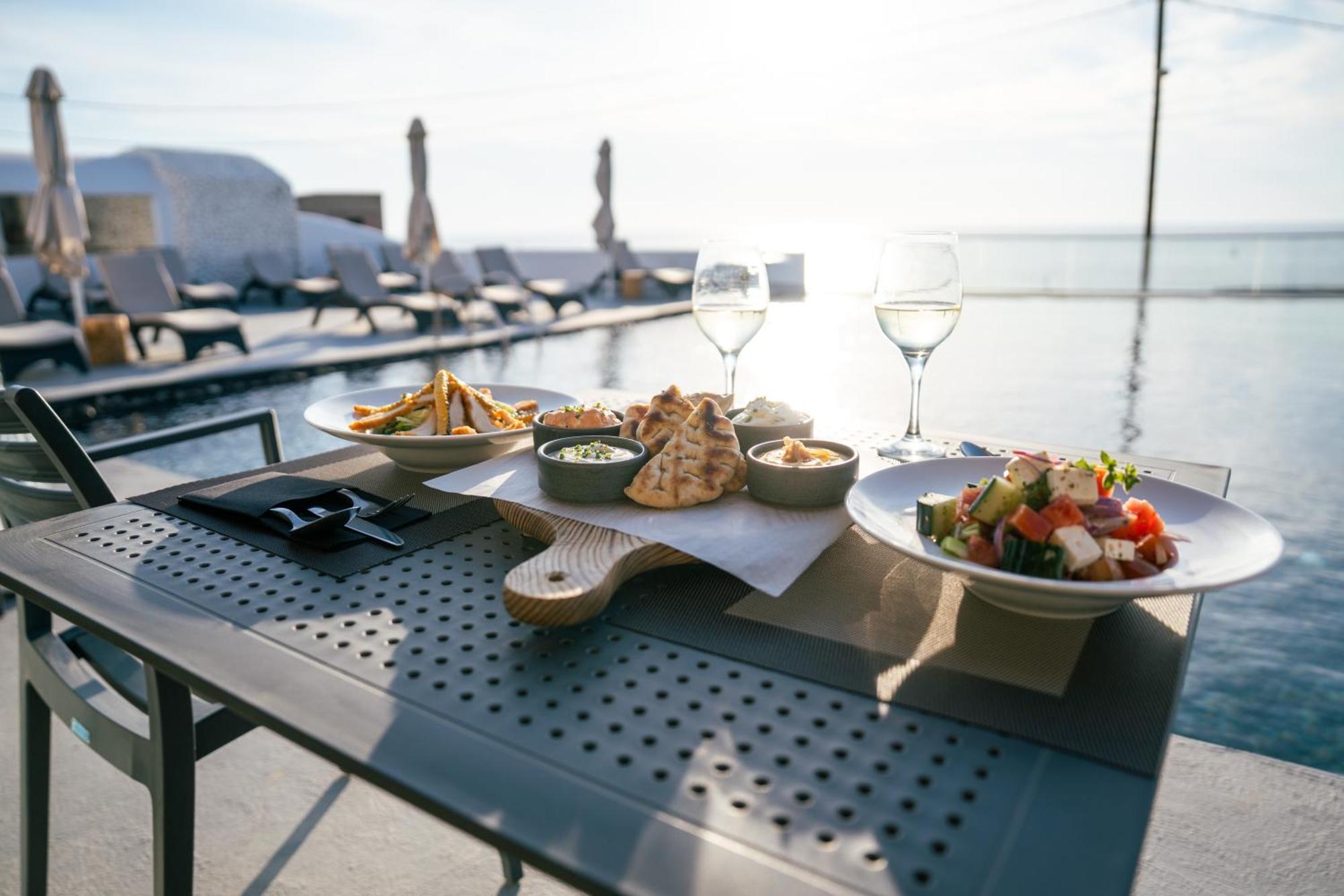 Serenita Luxury Suites Akrotiri  Luaran gambar